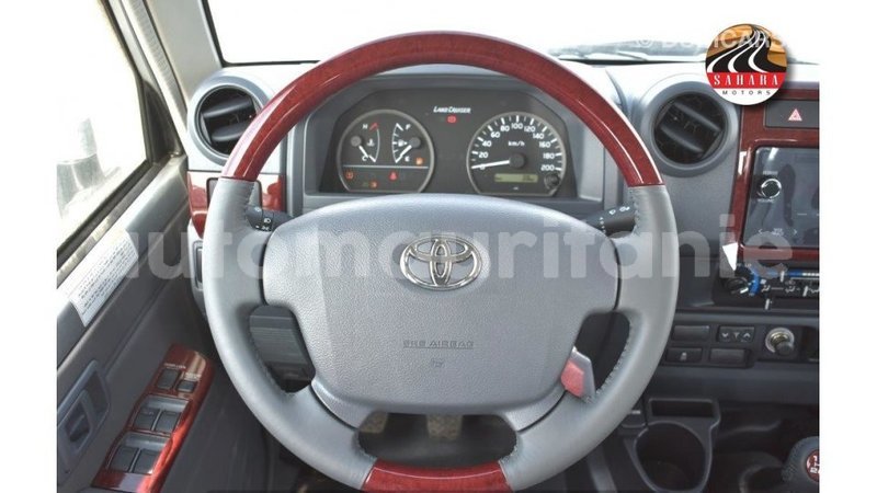 Big with watermark toyota land cruiser adrar import dubai 3336