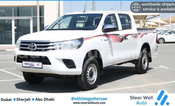 Acheter Import Voiture Toyota Hilux Blanc à Import - Dubai, Adrar Acheter Import Voiture Toyota Hilux Blanc à Import - Dubai, Adrar