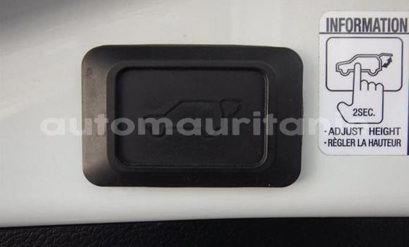 Acheter Occasion Voiture Toyota RAV4 Vert à Aqjawajat, Inshiri Acheter Occasion Voiture Toyota RAV4 Vert à Aqjawajat, Inshiri