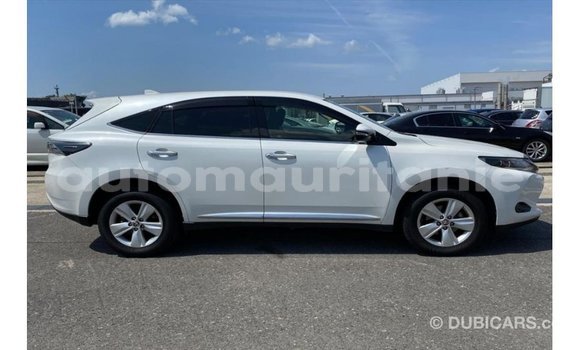 Acheter Import Voiture Toyota Harrier Blanc à Import - Dubai, Adrar Acheter Import Voiture Toyota Harrier Blanc à Import - Dubai, Adrar