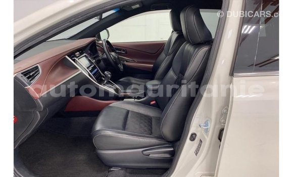 Acheter Import Voiture Toyota Harrier Blanc à Import - Dubai, Adrar Acheter Import Voiture Toyota Harrier Blanc à Import - Dubai, Adrar