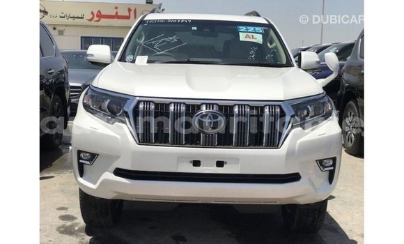 Acheter Import Voiture Toyota Prado Blanc à Import - Dubai, Adrar Acheter Import Voiture Toyota Prado Blanc à Import - Dubai, Adrar