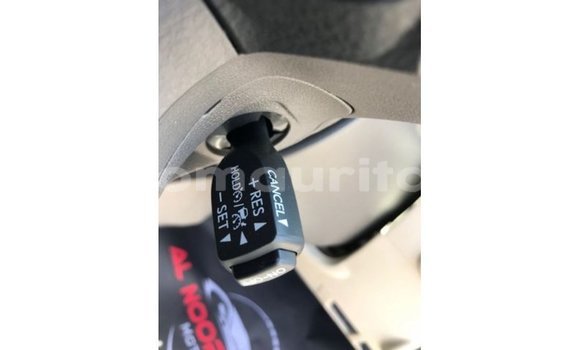 Acheter Import Voiture Toyota Prado Blanc à Import - Dubai, Adrar Acheter Import Voiture Toyota Prado Blanc à Import - Dubai, Adrar