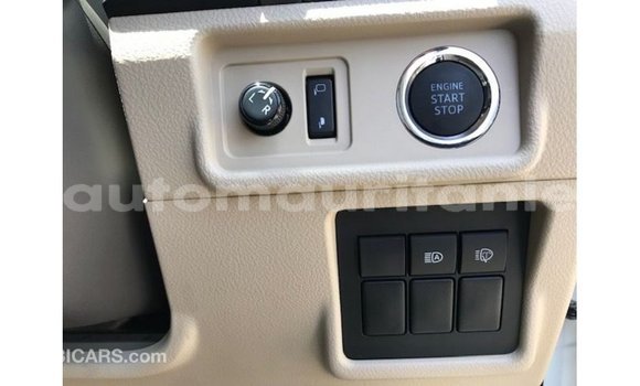 Acheter Import Voiture Toyota Prado Blanc à Import - Dubai, Adrar Acheter Import Voiture Toyota Prado Blanc à Import - Dubai, Adrar