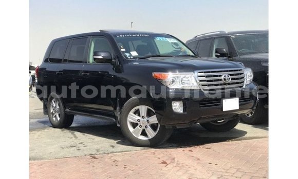 Acheter Import Voiture Toyota Land Cruiser Noir à Import - Dubai, Adrar Acheter Import Voiture Toyota Land Cruiser Noir à Import - Dubai, Adrar