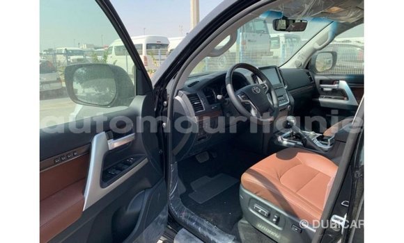Acheter Import Voiture Toyota Land Cruiser Noir à Import - Dubai, Adrar Acheter Import Voiture Toyota Land Cruiser Noir à Import - Dubai, Adrar