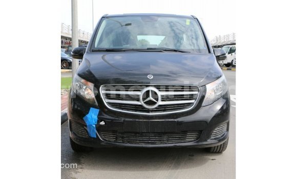 Buy Import Mercedes-Benz 250 Black Car in Import - Dubai in Adrar Buy Import Mercedes-Benz 250 Black Car in Import - Dubai in Adrar
