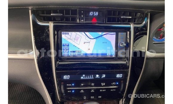 Acheter Import Voiture Toyota Harrier Noir à Import - Dubai, Adrar Acheter Import Voiture Toyota Harrier Noir à Import - Dubai, Adrar