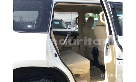 Acheter Import Voiture Toyota Prado Blanc à Import - Dubai, Adrar Acheter Import Voiture Toyota Prado Blanc à Import - Dubai, Adrar