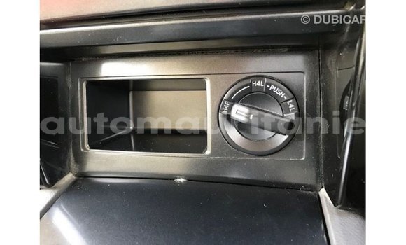 Acheter Import Voiture Toyota Prado Blanc à Import - Dubai, Adrar Acheter Import Voiture Toyota Prado Blanc à Import - Dubai, Adrar