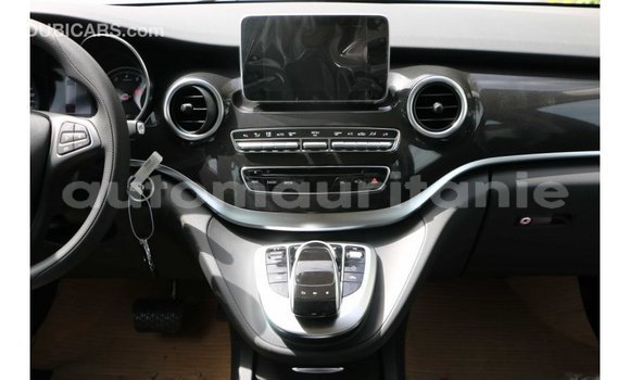 Buy Import Mercedes-Benz 250 Black Car in Import - Dubai in Adrar Buy Import Mercedes-Benz 250 Black Car in Import - Dubai in Adrar