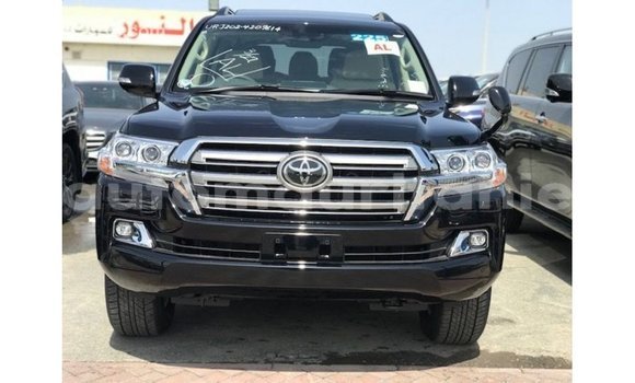 Acheter Import Voiture Toyota Land Cruiser Noir à Import - Dubai, Adrar Acheter Import Voiture Toyota Land Cruiser Noir à Import - Dubai, Adrar