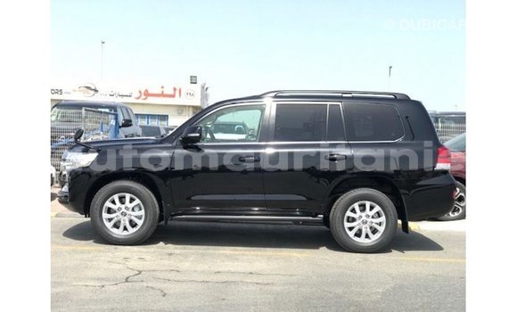 Acheter Import Voiture Toyota Land Cruiser Noir à Import - Dubai, Adrar Acheter Import Voiture Toyota Land Cruiser Noir à Import - Dubai, Adrar