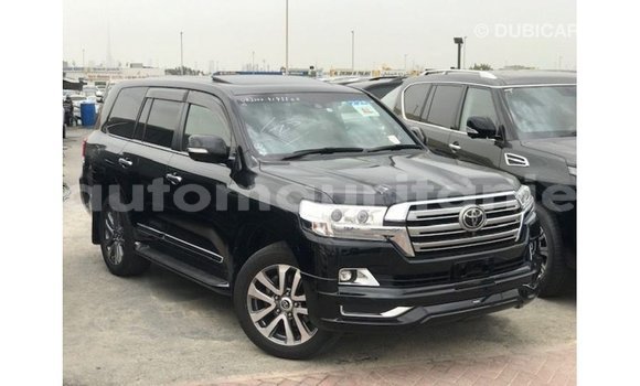 Acheter Import Voiture Toyota Land Cruiser Noir à Import - Dubai, Adrar Acheter Import Voiture Toyota Land Cruiser Noir à Import - Dubai, Adrar