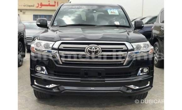 Acheter Import Voiture Toyota Land Cruiser Noir à Import - Dubai, Adrar Acheter Import Voiture Toyota Land Cruiser Noir à Import - Dubai, Adrar