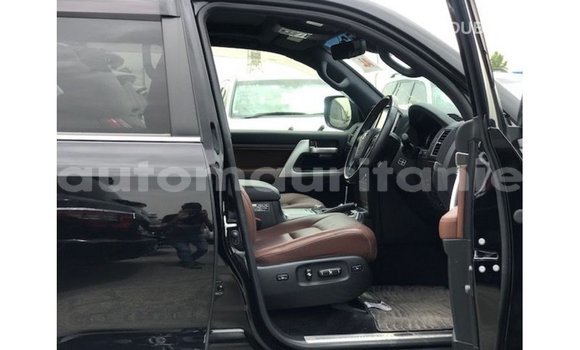 Acheter Import Voiture Toyota Land Cruiser Noir à Import - Dubai, Adrar Acheter Import Voiture Toyota Land Cruiser Noir à Import - Dubai, Adrar