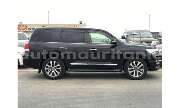 Acheter Import Voiture Toyota Land Cruiser Noir à Import - Dubai, Adrar Acheter Import Voiture Toyota Land Cruiser Noir à Import - Dubai, Adrar