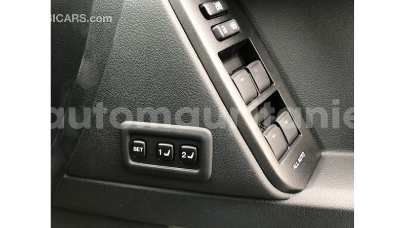 Big with watermark toyota prado adrar import dubai 3363