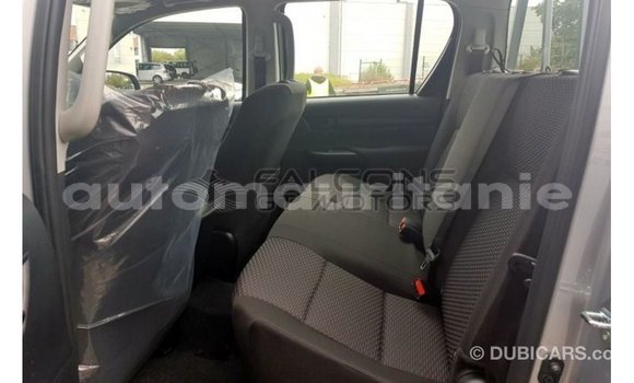 Acheter Import Voiture Toyota Hilux Marron à Import - Dubai, Adrar Acheter Import Voiture Toyota Hilux Marron à Import - Dubai, Adrar