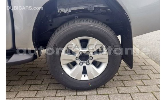 Acheter Import Voiture Toyota Hilux Marron à Import - Dubai, Adrar Acheter Import Voiture Toyota Hilux Marron à Import - Dubai, Adrar