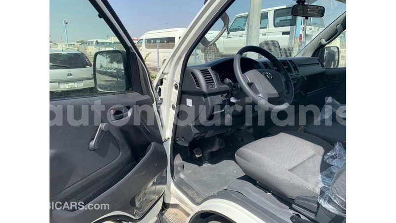 Big with watermark toyota hiace adrar import dubai 3366