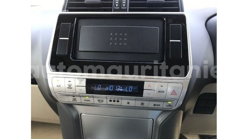 Big with watermark toyota prado adrar import dubai 3373