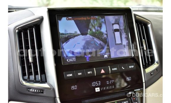 Buy Import Toyota Land Cruiser White Car in Import - Dubai in Adrar Buy Import Toyota Land Cruiser White Car in Import - Dubai in Adrar