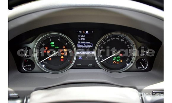 Buy Import Toyota Land Cruiser White Car in Import - Dubai in Adrar Buy Import Toyota Land Cruiser White Car in Import - Dubai in Adrar