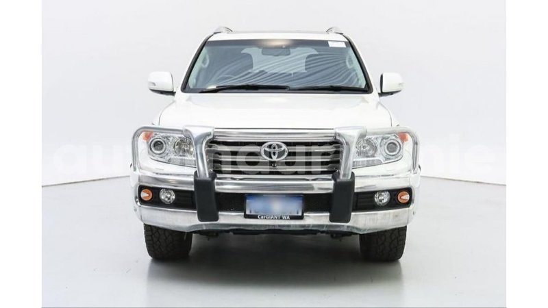 Big with watermark toyota land cruiser adrar import dubai 3377