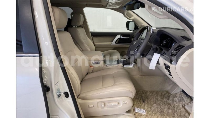 Big with watermark toyota land cruiser adrar import dubai 3383