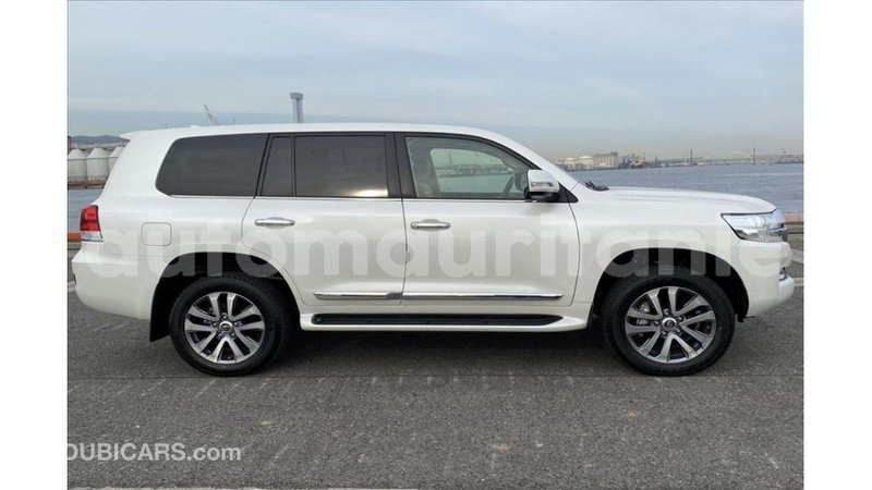 Big with watermark toyota land cruiser adrar import dubai 3383