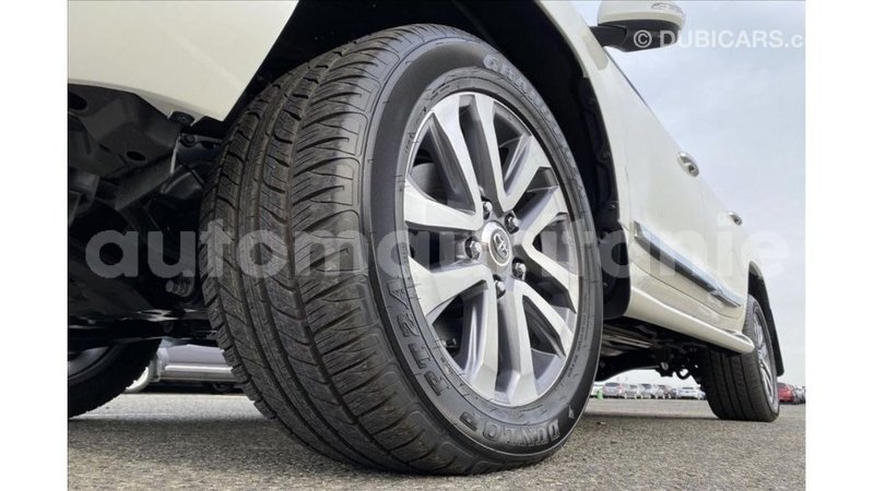 Big with watermark toyota land cruiser adrar import dubai 3383