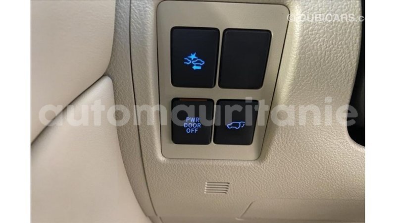 Big with watermark toyota land cruiser adrar import dubai 3384