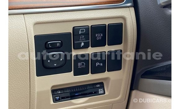 Acheter Import Voiture Toyota Land Cruiser Rouge à Import - Dubai, Adrar Acheter Import Voiture Toyota Land Cruiser Rouge à Import - Dubai, Adrar