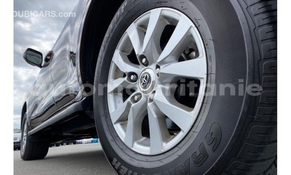 Acheter Import Voiture Toyota Land Cruiser Rouge à Import - Dubai, Adrar Acheter Import Voiture Toyota Land Cruiser Rouge à Import - Dubai, Adrar