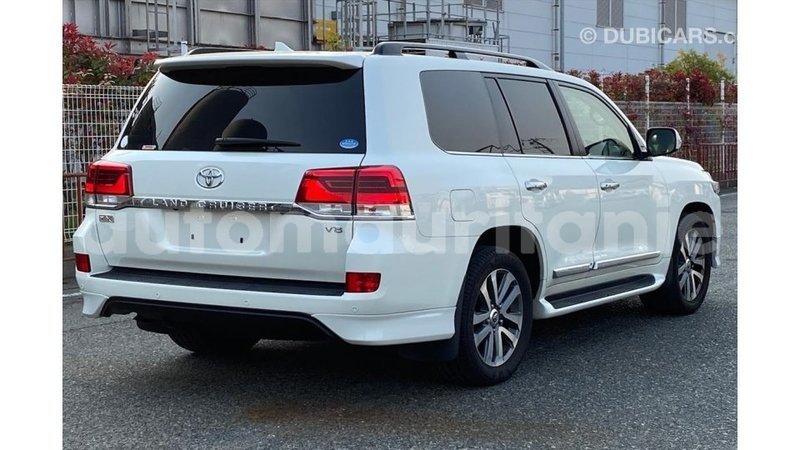 Big with watermark toyota land cruiser adrar import dubai 3386