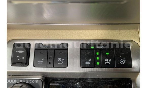 Acheter Import Voiture Toyota Land Cruiser Blanc à Import - Dubai, Adrar Acheter Import Voiture Toyota Land Cruiser Blanc à Import - Dubai, Adrar