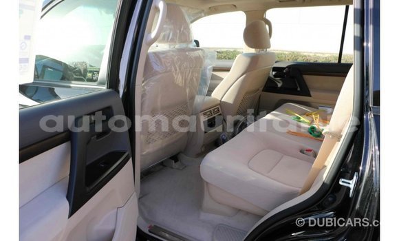 Buy Import Toyota Land Cruiser Black Car in Import - Dubai in Adrar Buy Import Toyota Land Cruiser Black Car in Import - Dubai in Adrar