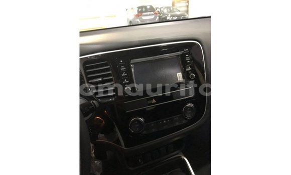 Acheter Import Voiture Mitsubishi Outlander Noir à Import - Dubai, Adrar Acheter Import Voiture Mitsubishi Outlander Noir à Import - Dubai, Adrar