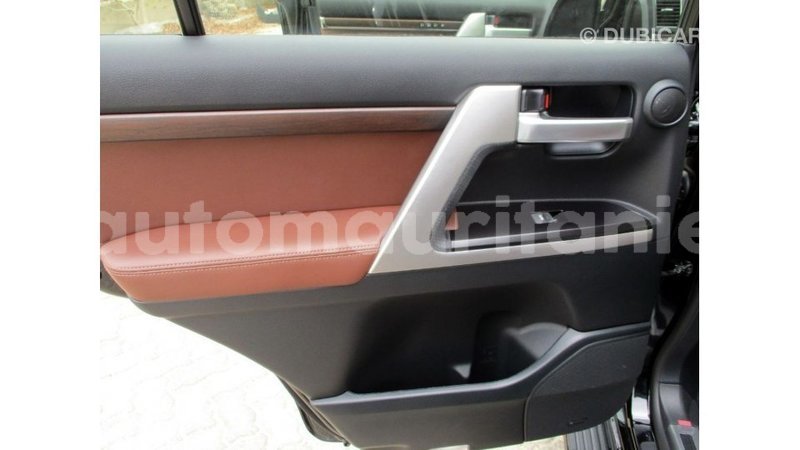 Big with watermark toyota land cruiser adrar import dubai 3402