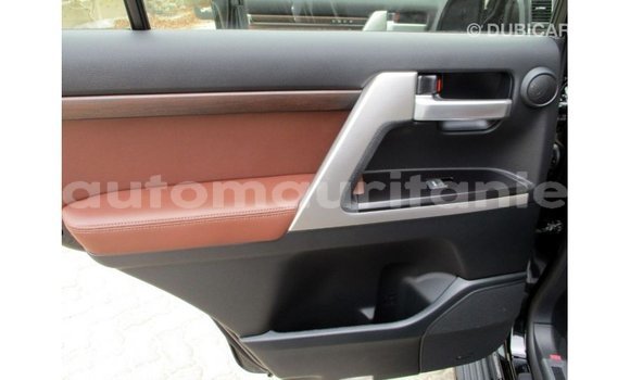 Acheter Import Voiture Toyota Land Cruiser Noir à Import - Dubai, Adrar Acheter Import Voiture Toyota Land Cruiser Noir à Import - Dubai, Adrar