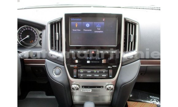 Acheter Import Voiture Toyota Land Cruiser Noir à Import - Dubai, Adrar Acheter Import Voiture Toyota Land Cruiser Noir à Import - Dubai, Adrar