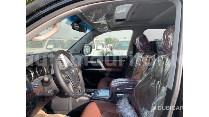 Big with watermark toyota land cruiser adrar import dubai 3402
