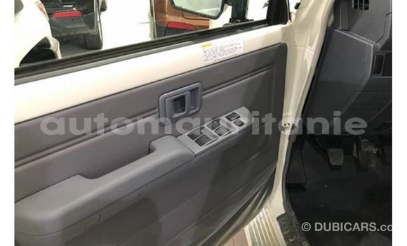 Acheter Import Voiture Toyota Land Cruiser Blanc à Import - Dubai, Adrar Acheter Import Voiture Toyota Land Cruiser Blanc à Import - Dubai, Adrar