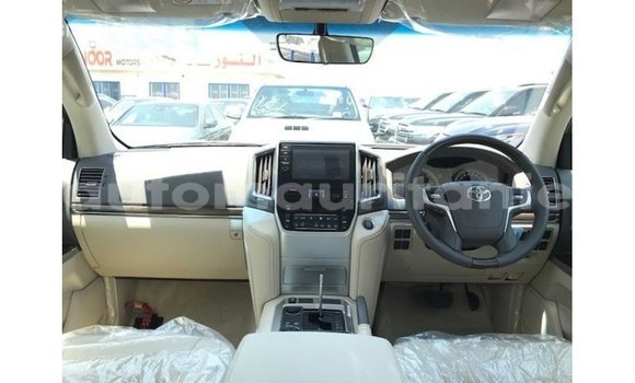 Buy Import Toyota Land Cruiser Blue Car in Import - Dubai in Adrar Buy Import Toyota Land Cruiser Blue Car in Import - Dubai in Adrar