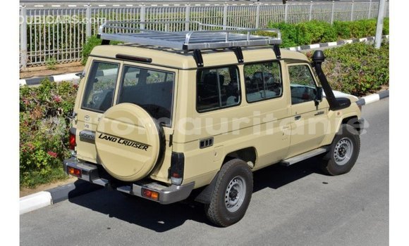 Buy Import Toyota Land Cruiser Beige Car in Import - Dubai in Adrar Buy Import Toyota Land Cruiser Beige Car in Import - Dubai in Adrar