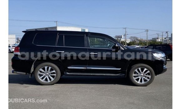 Acheter Import Voiture Toyota Land Cruiser Noir à Import - Dubai, Adrar Acheter Import Voiture Toyota Land Cruiser Noir à Import - Dubai, Adrar