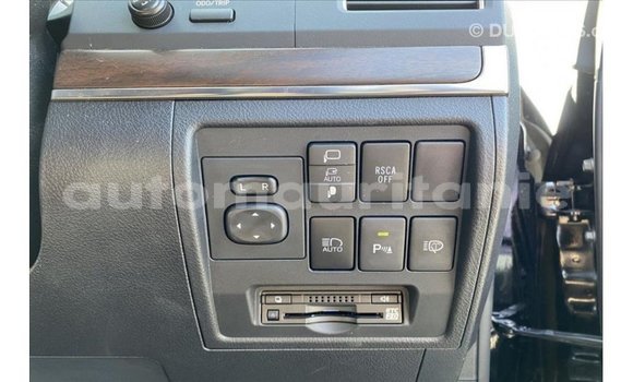 Acheter Import Voiture Toyota Land Cruiser Noir à Import - Dubai, Adrar Acheter Import Voiture Toyota Land Cruiser Noir à Import - Dubai, Adrar