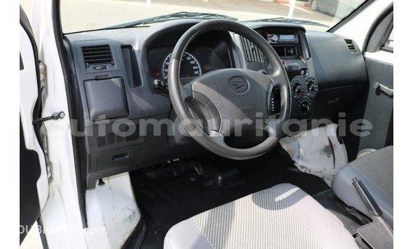 Acheter Import Voiture Daihatsu Sirion Blanc à Import - Dubai, Adrar