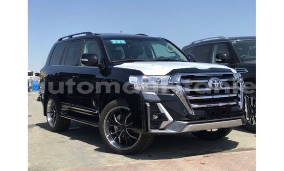 Acheter Import Voiture Toyota Land Cruiser Noir à Import - Dubai, Adrar Acheter Import Voiture Toyota Land Cruiser Noir à Import - Dubai, Adrar